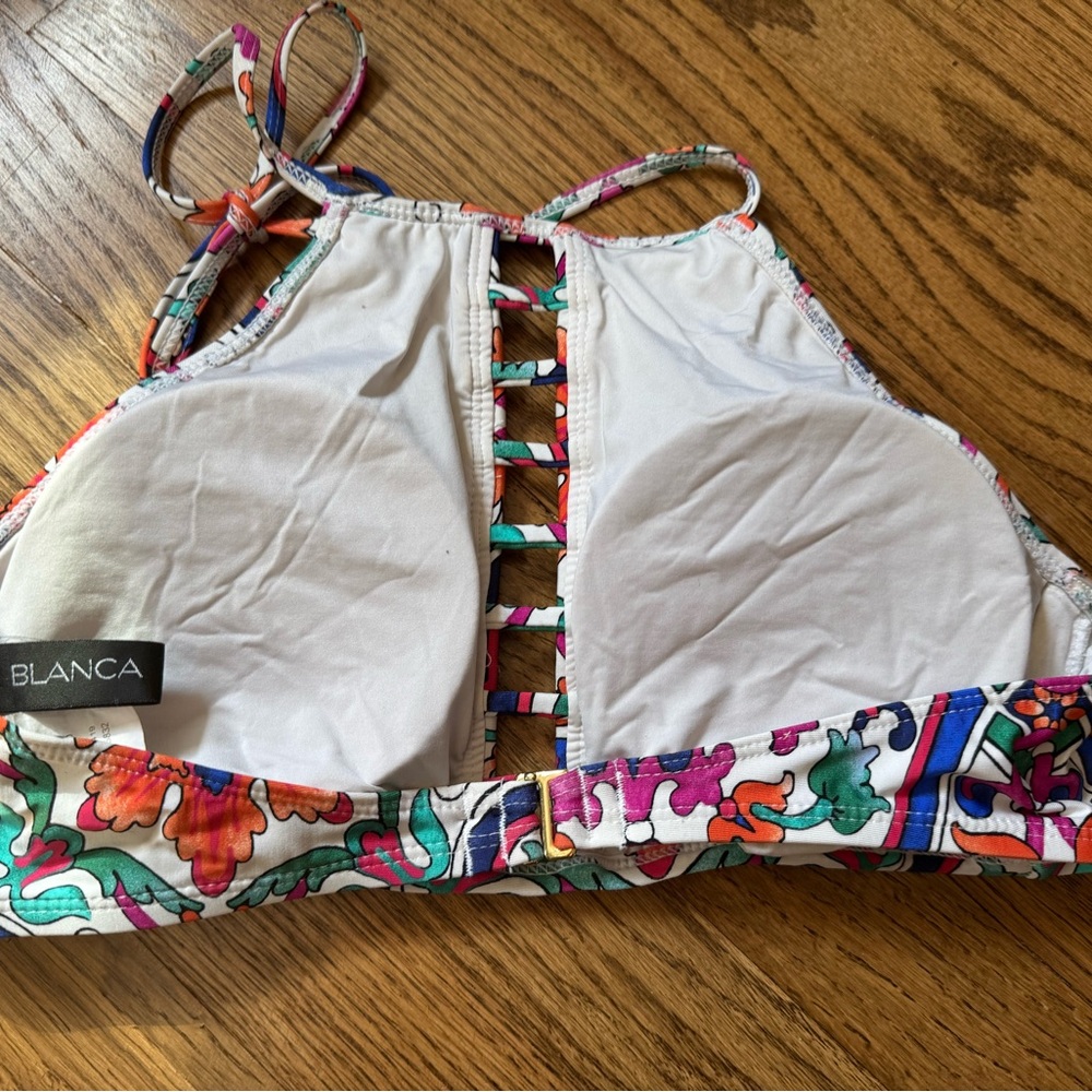 Multicolor Halter Top - Picture 3 of 5